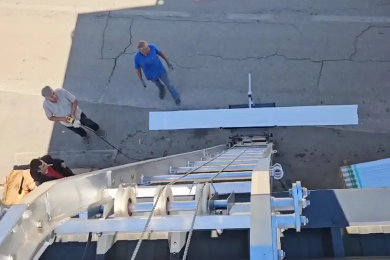 3S LIFT Ladder Hoist helps install 10-meter rooftop photovoltaics in Bosnia and Herzegovina